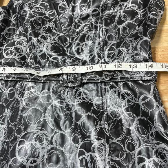 Vera Wang Lavender Label Belted Bubble Circle Sheath Dress V-Neck Size 4 Black - Picture 8 of 10